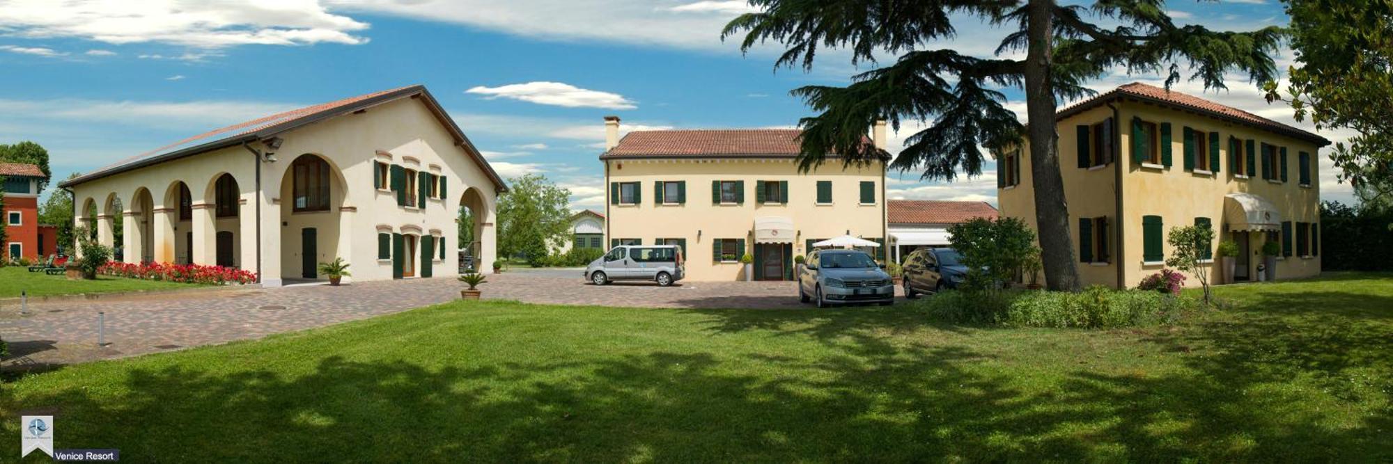 Hotel Venice Resort Airport Tessera Bagian luar foto