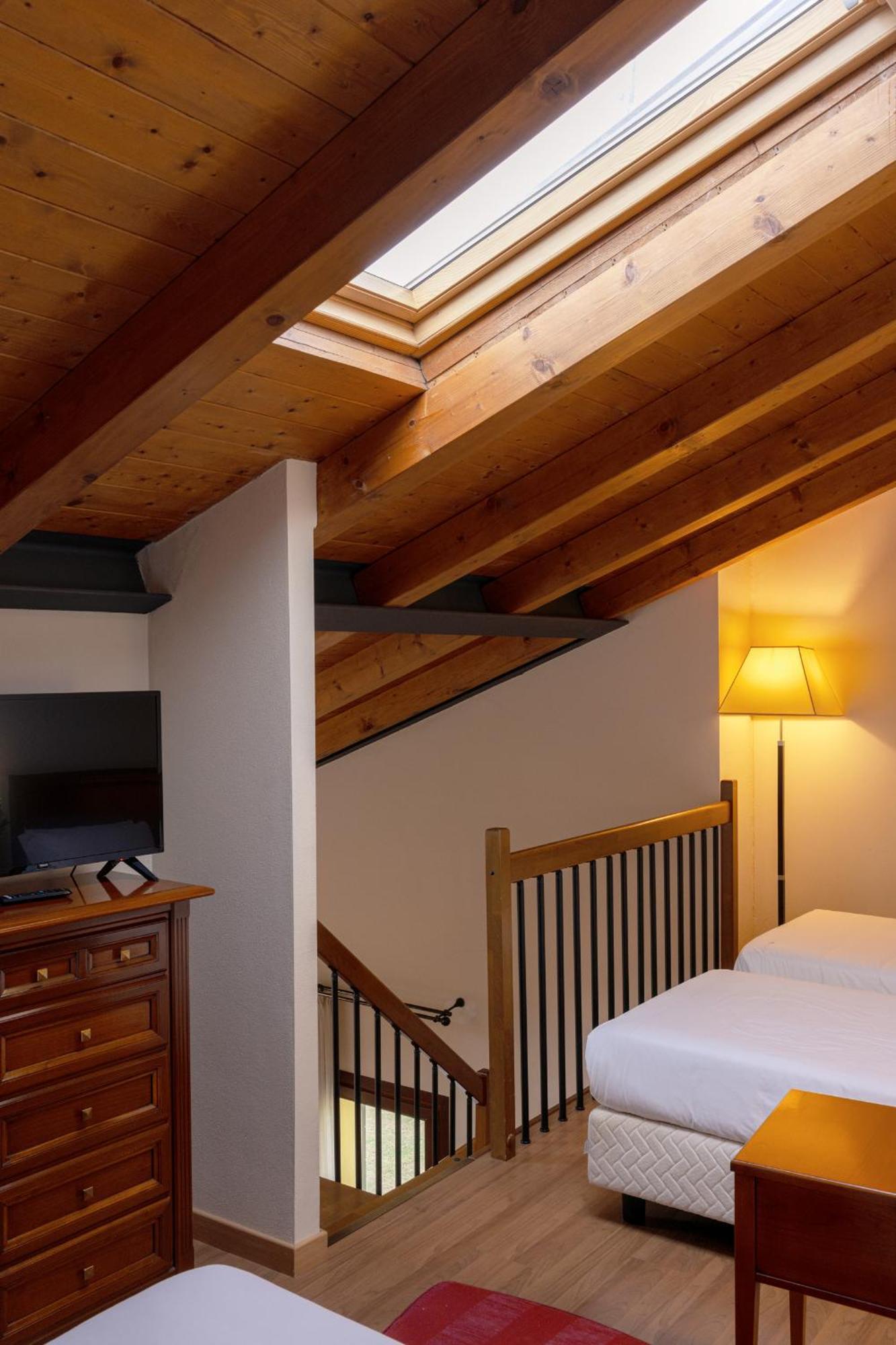 Hotel Venice Resort Airport Tessera Bagian luar foto