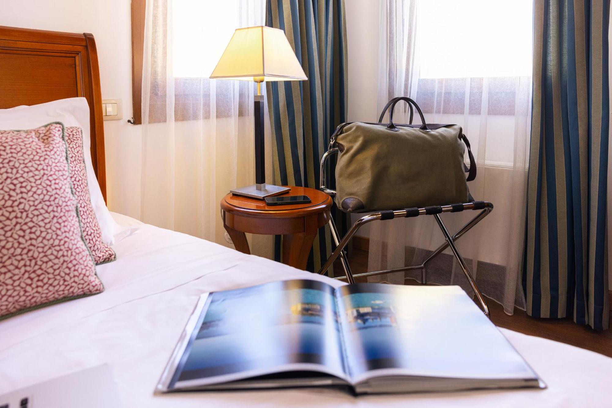 Hotel Venice Resort Airport Tessera Bagian luar foto