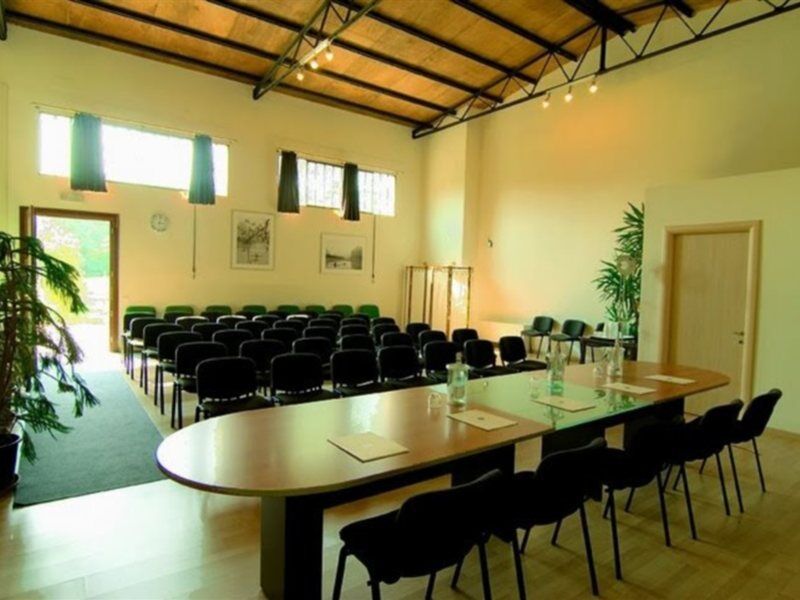 Hotel Venice Resort Airport Tessera Bagian luar foto